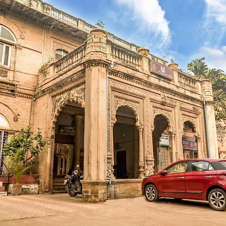 Dera Haveli- Heritage Homestay グワーリヤル エクステリア 写真